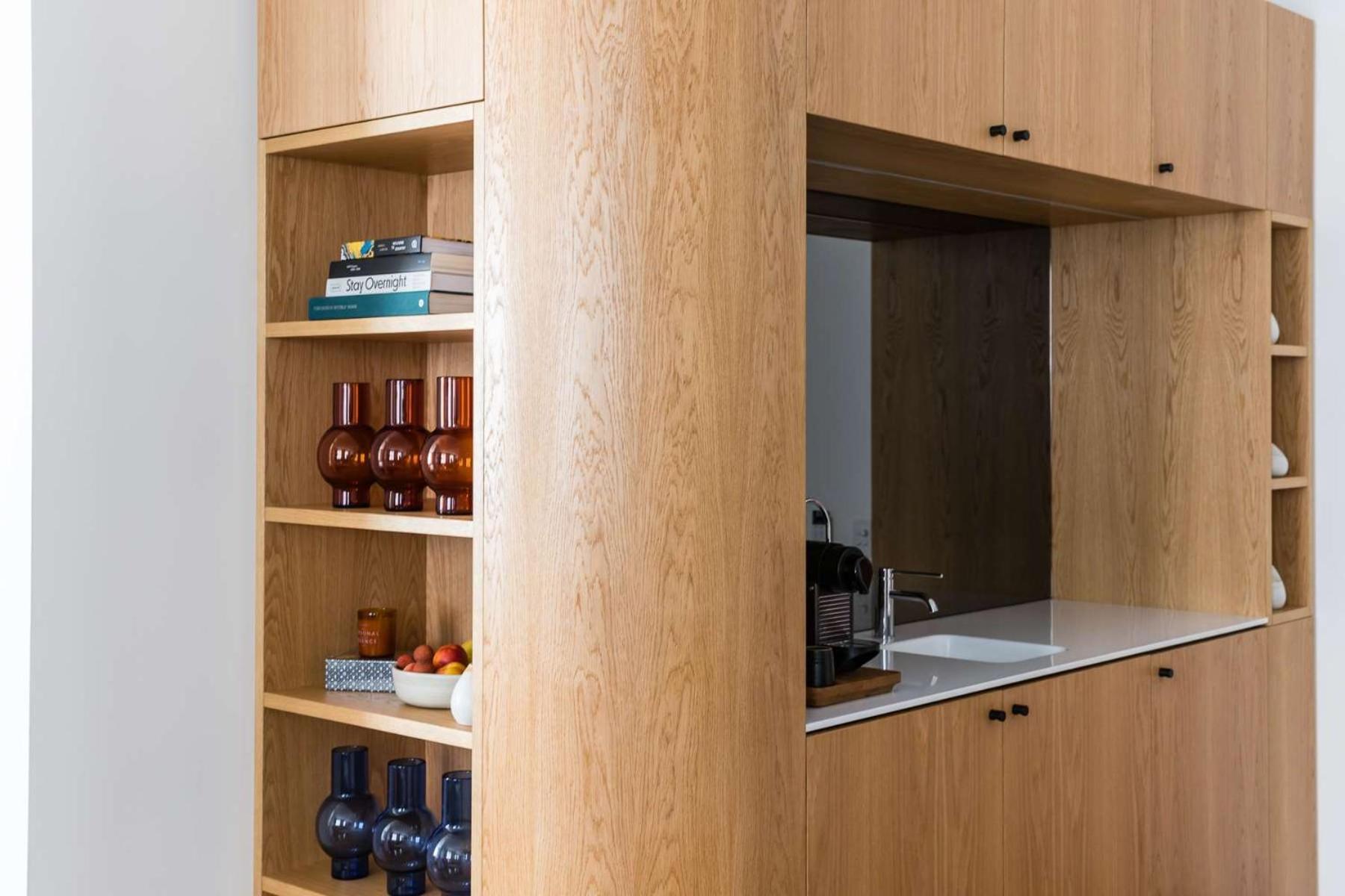 The Old Clare By Ode Hotels Sydney Ngoại thất bức ảnh A pass-through window in a kitchen